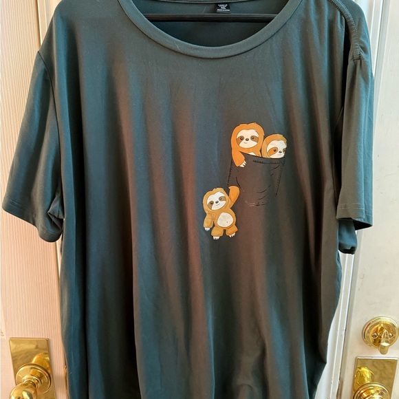 New SHEIN Curve Sloth Tee Shirt - Picture 2 of 5
